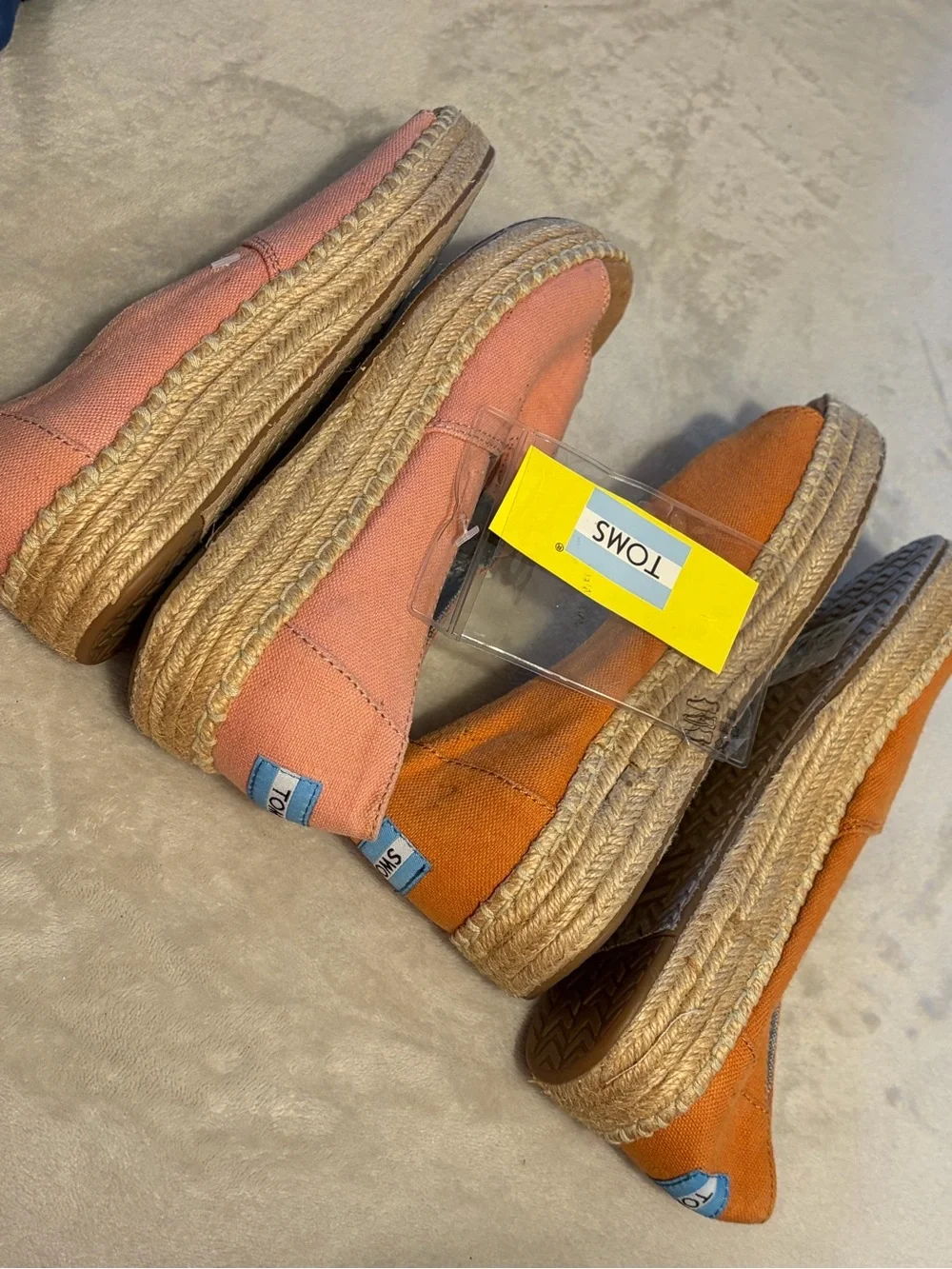 Toms lightweight canvas